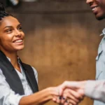 Estratégias de Co-Marketing para Profissionais Liberais: Como Construir Parcerias e Conquistar Links Orgânicos Locais
