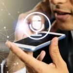 Busca por Voz: Como Adaptar o Texto do seu Site para quem Pesquisa "Advogado Perto de Mim" no Celular